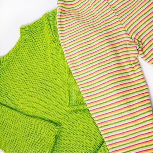 3-Piece Outfit: Sweater, Leggings, & Beanie Sz 18m - Picture 3 of 11